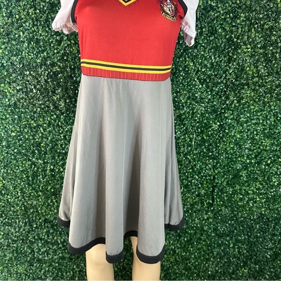 Harry Potter Gryffindor Deluxe Fit & Flare Dress Halloween Costume, Adult S/M - Picture 12 of 12